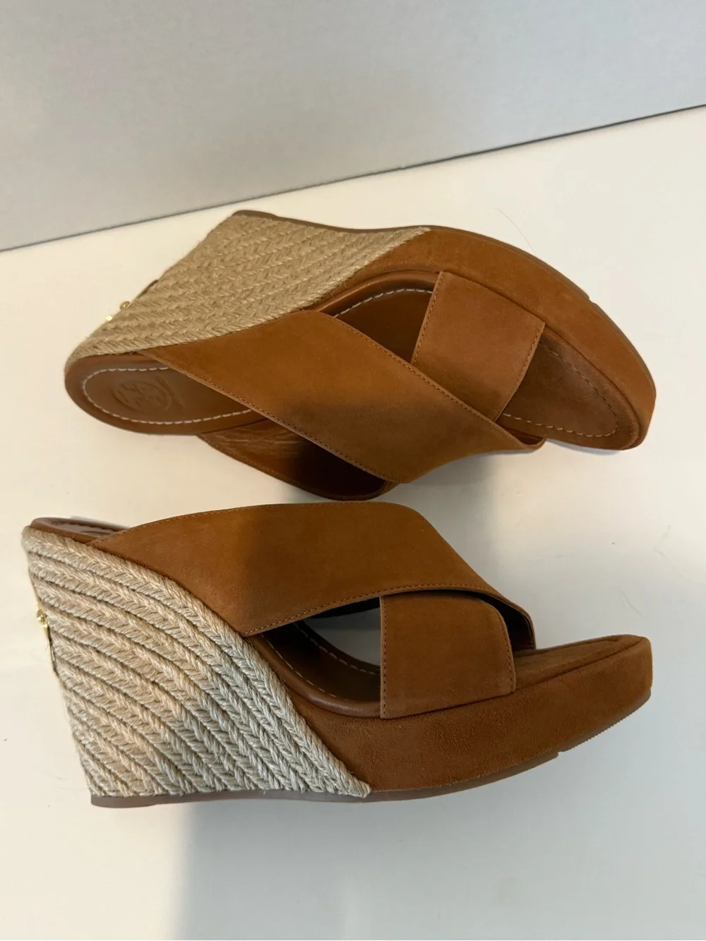 Tory Burch Bailey Espadrille Wedge Sandals 11 Brown Suede Gold Logo High Wedge